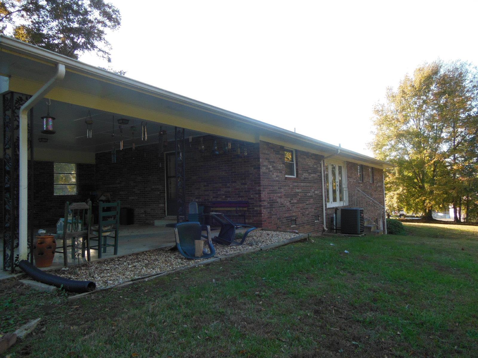 162 Fieldale Rd, Toccoa, GA 30577 photo 4