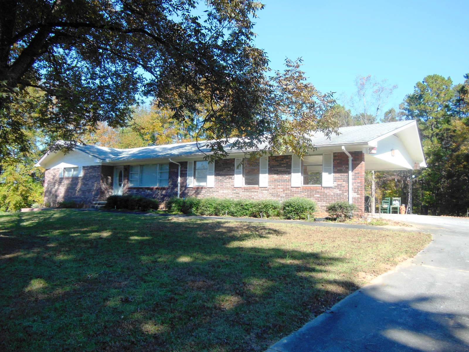 162 Fieldale Rd, Toccoa, GA 30577 photo 1