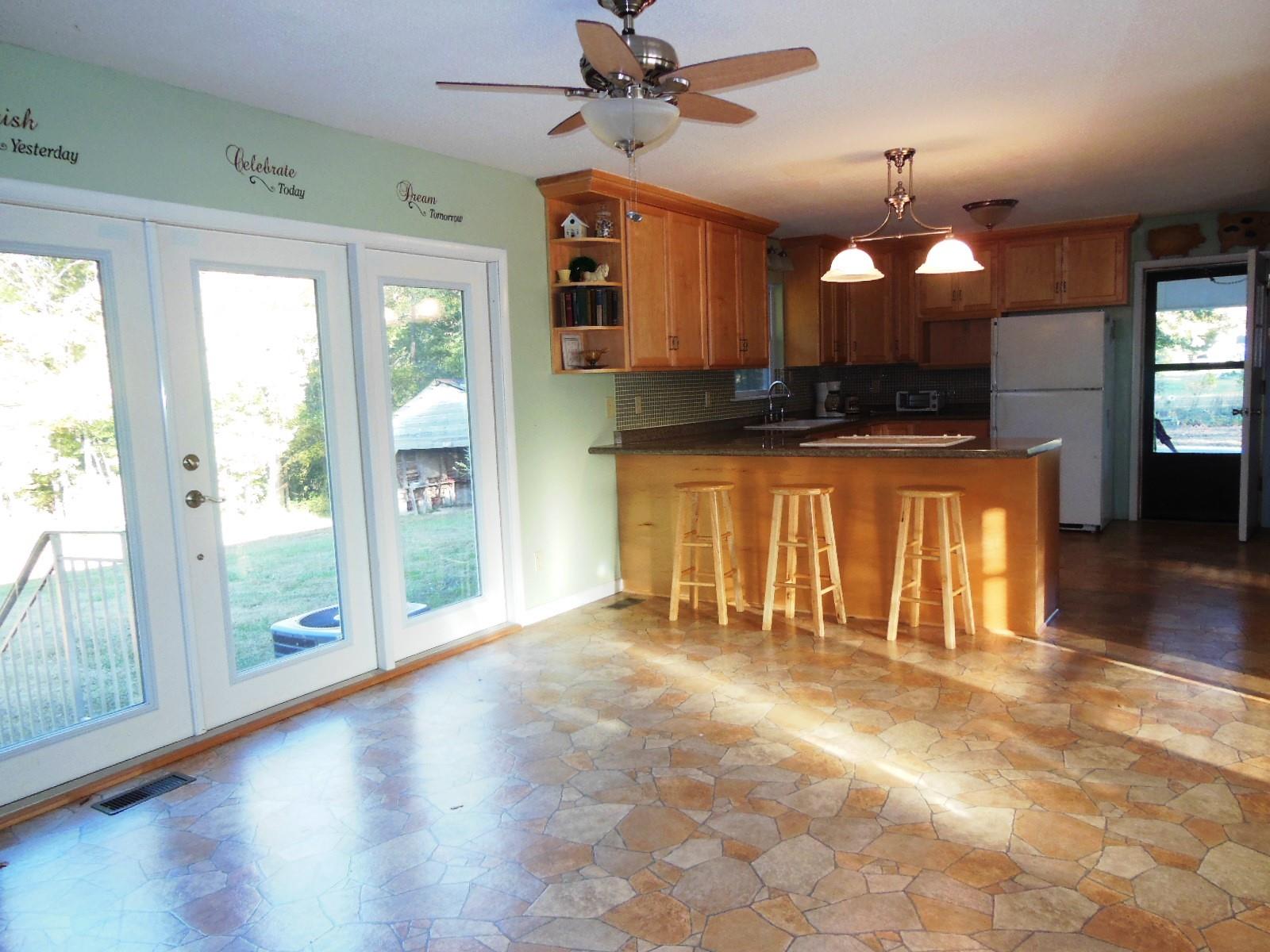 162 Fieldale Rd, Toccoa, GA 30577 photo 10