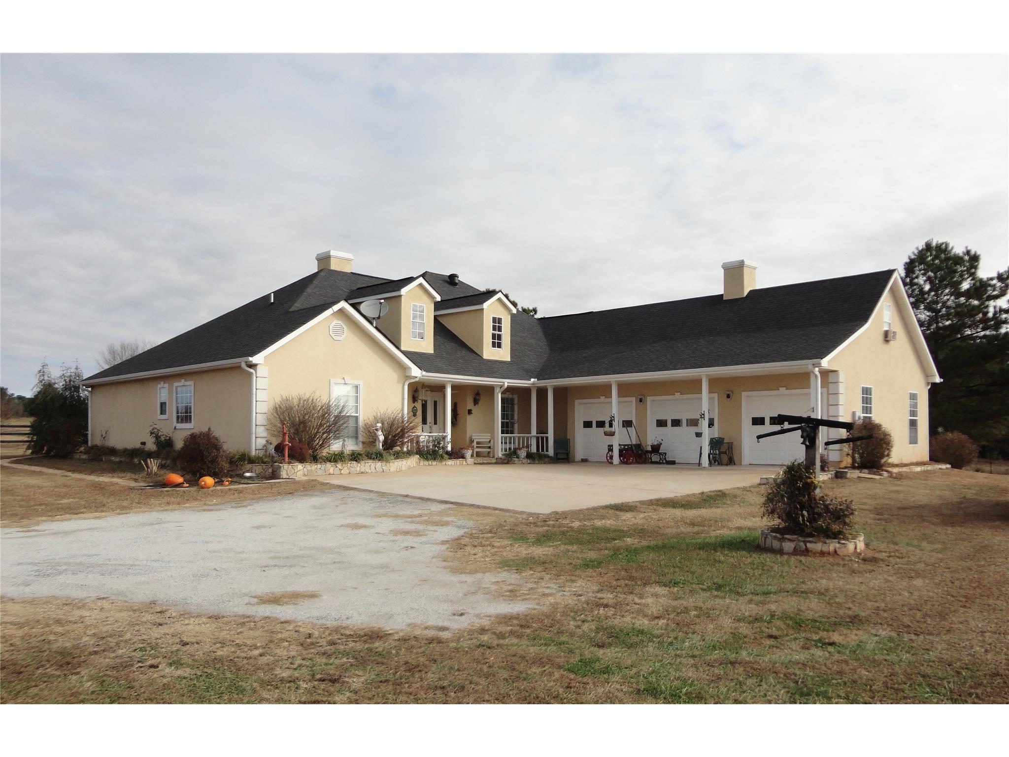 285 Rivers Rd, Williamson, GA 30292 photo 2
