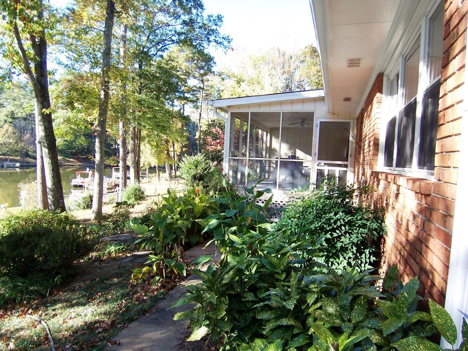 2575 Cardinal Lake Cir, Duluth, GA 30096 photo 17