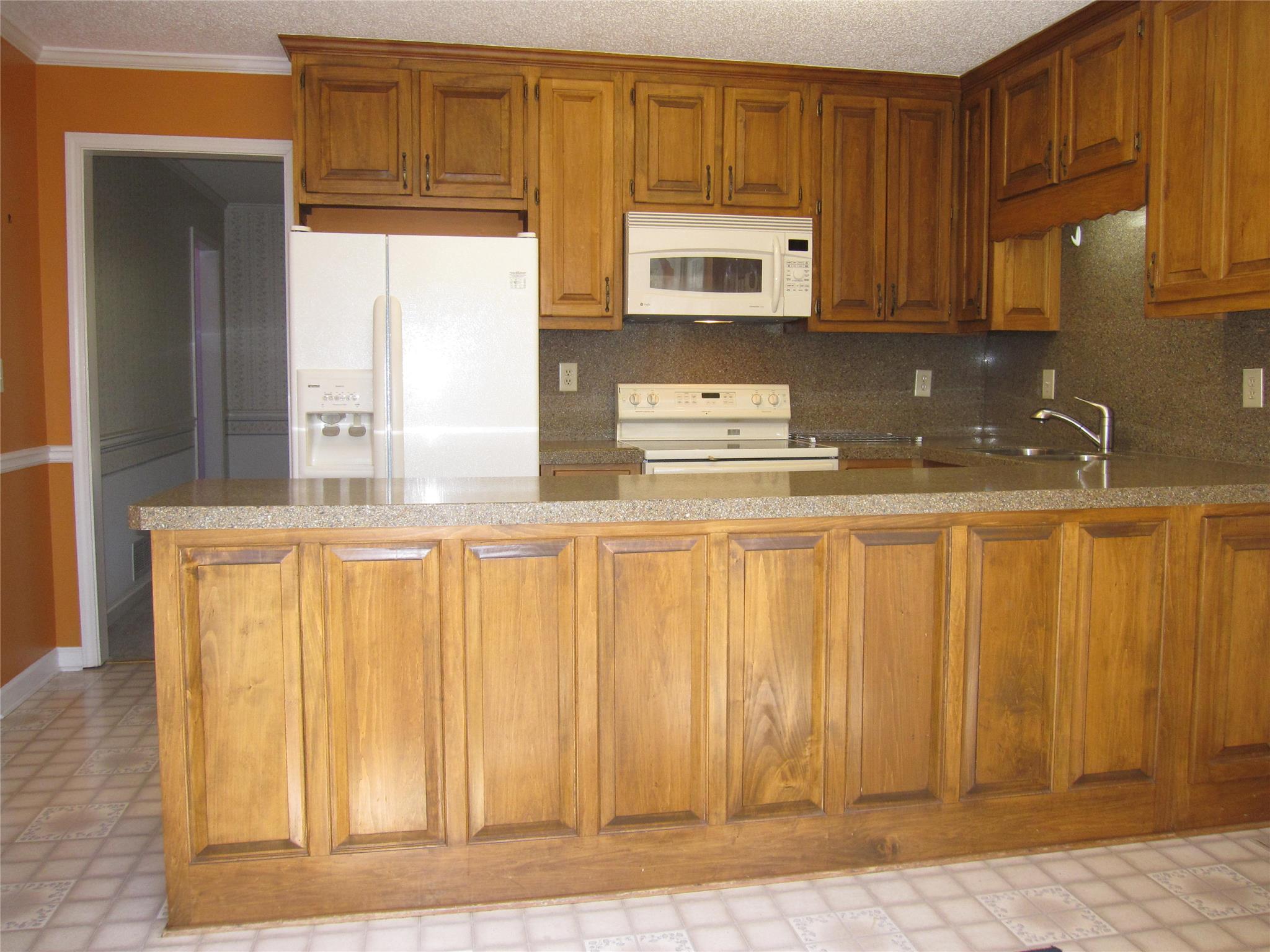 369 Crowell Rd N, Covington, GA 30014 photo 9
