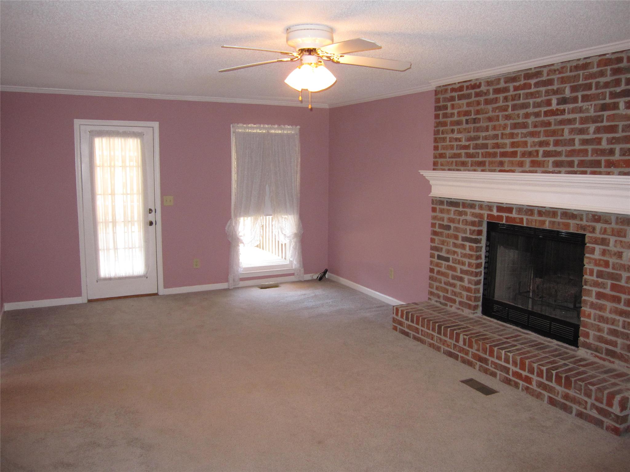 369 Crowell Rd N, Covington, GA 30014 photo 5