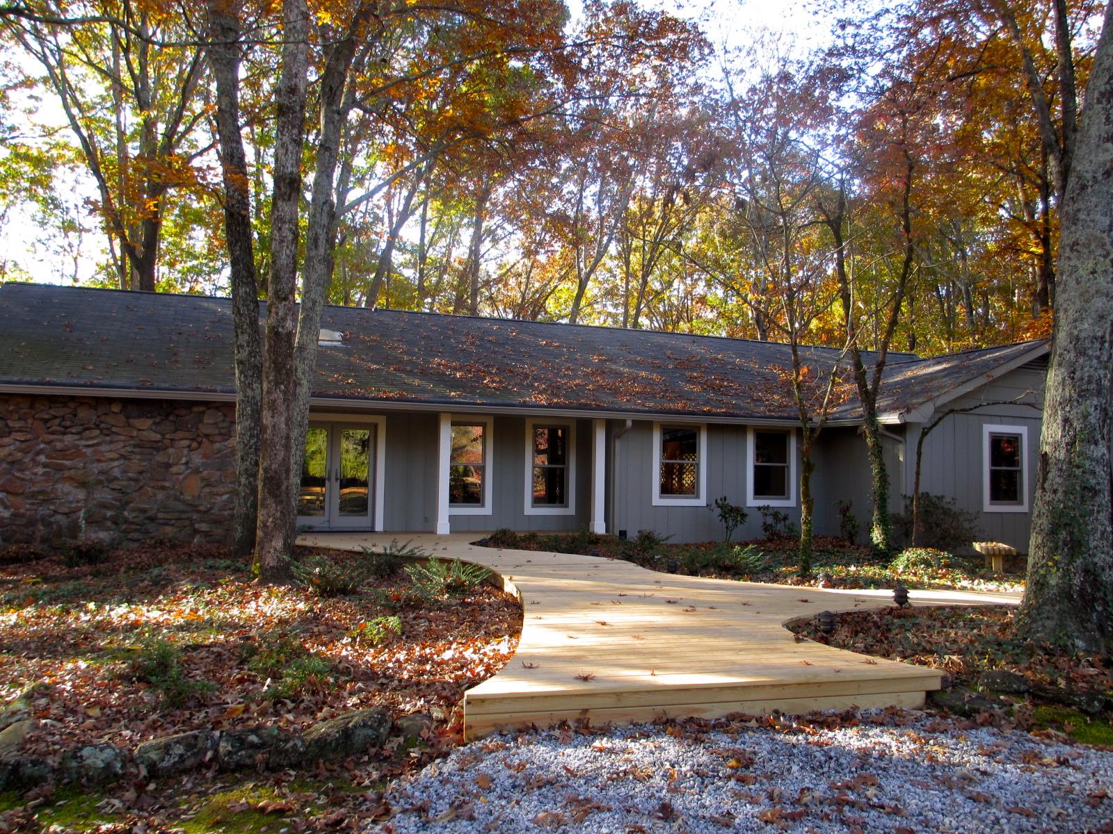 1200 Sunshadow Ln, Bishop, GA 30621 photo 3
