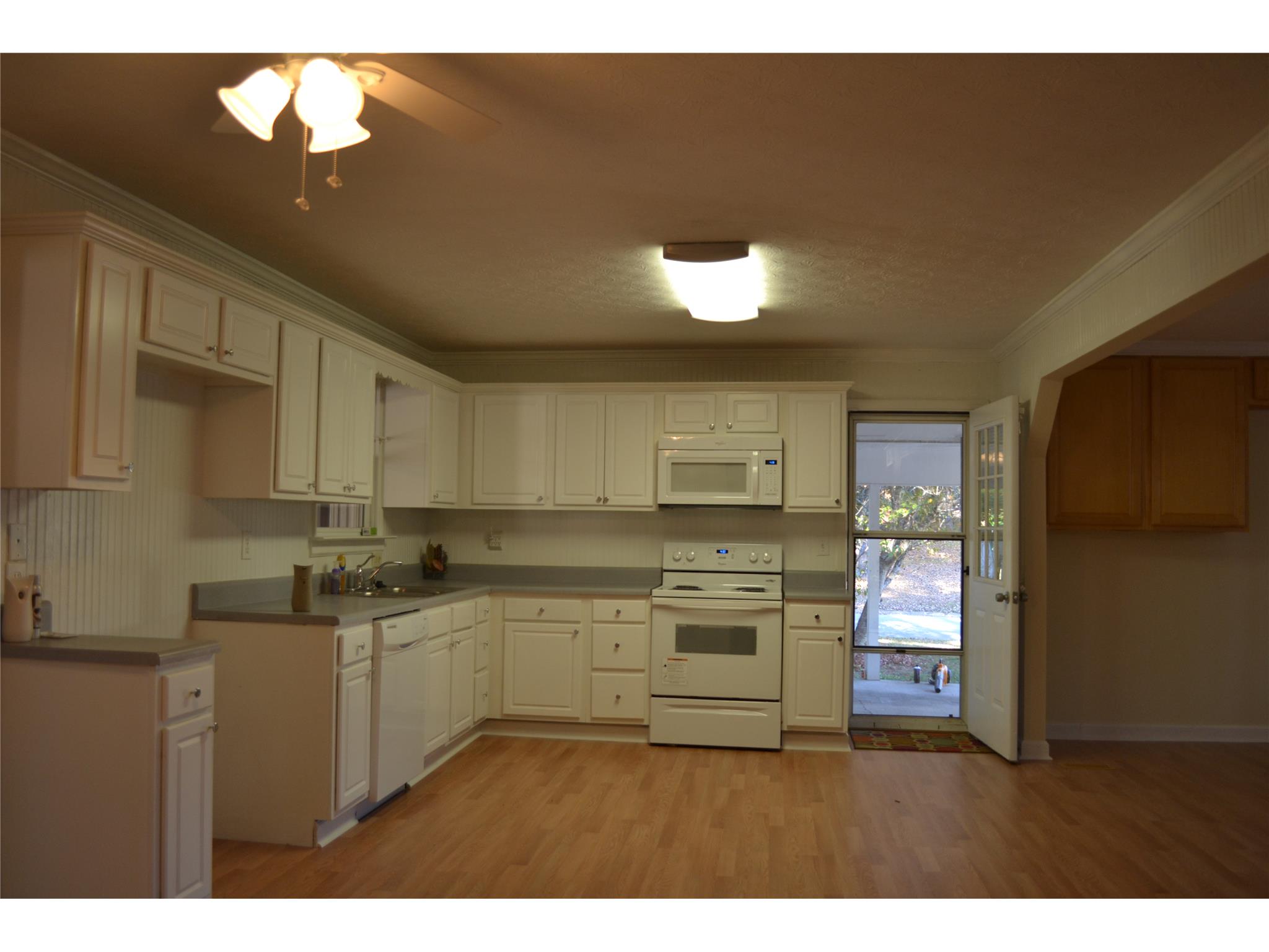 3191 Bristol Ln, Duluth, GA 30096 photo 3