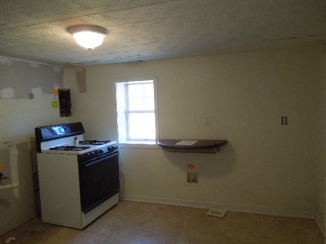 2818 Spring St, Dacula, GA 30019 photo 4