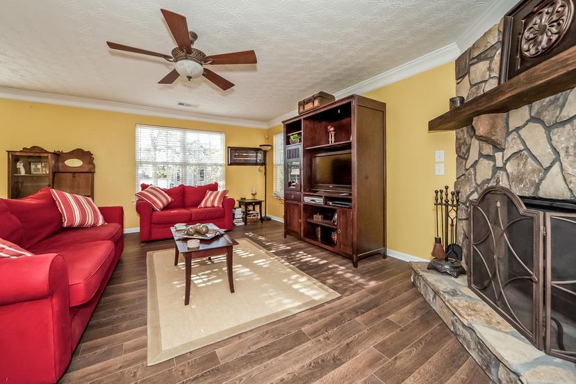 402 Sugar Maple Ct, Canton, GA 30114 photo 3