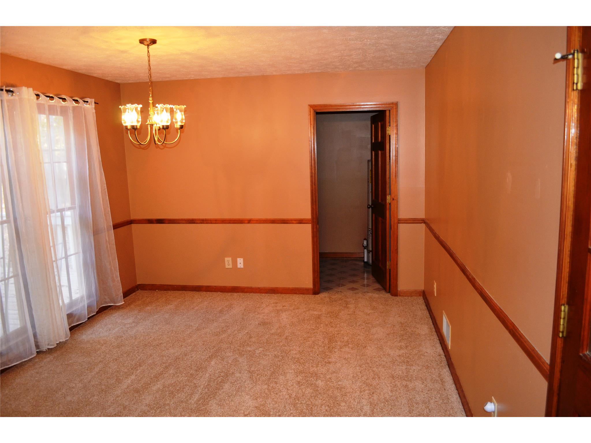 480 Anthony Dr, Tyrone, GA 30290 photo 6