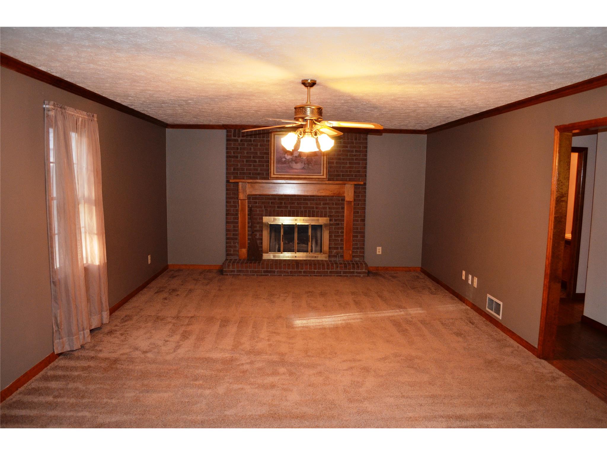 480 Anthony Dr, Tyrone, GA 30290 photo 7