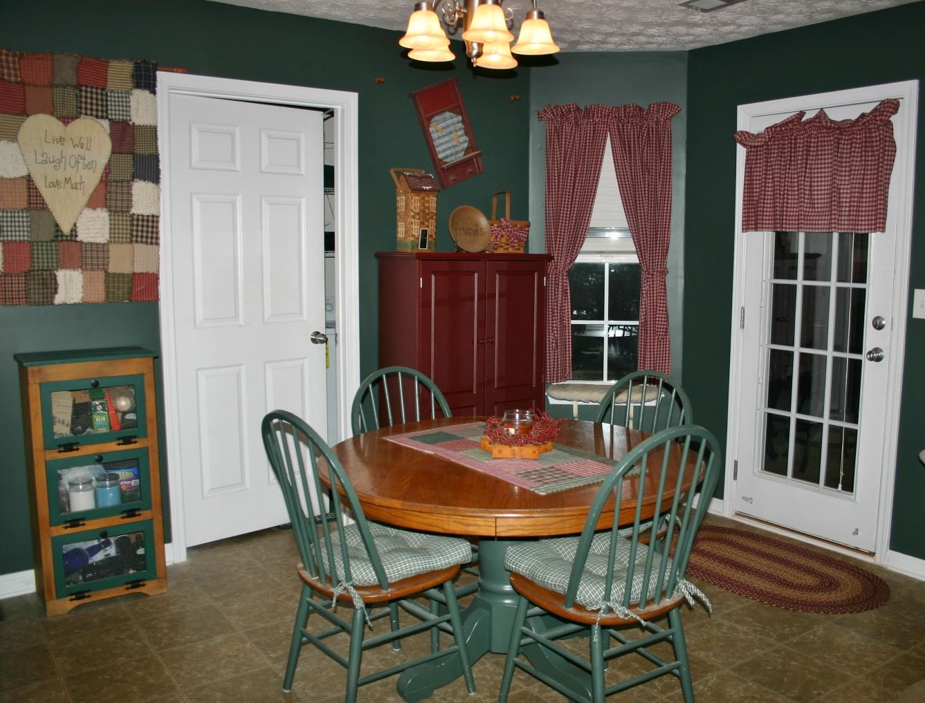 346 Cobblestone Ct, Hampton, GA 30228 photo 8