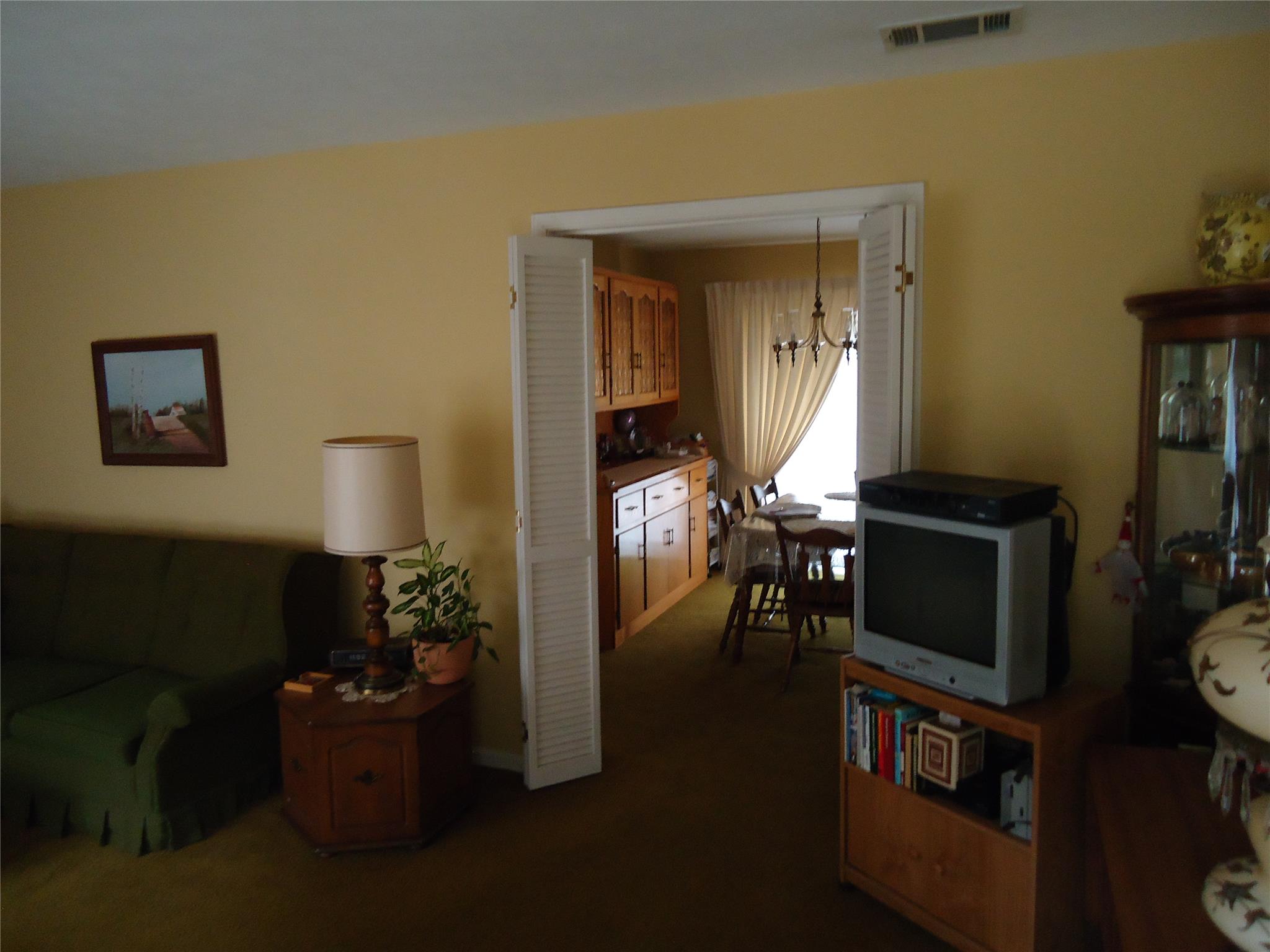302 Valley Ct, Lagrange, GA 30241 photo 4