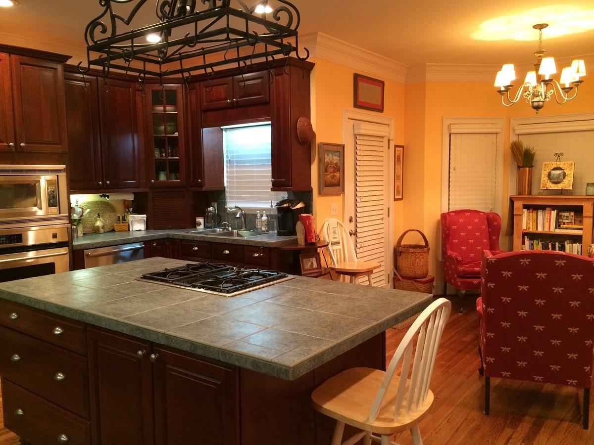 221 Timberwalk Dr, Cornelia, GA 30531 photo 5