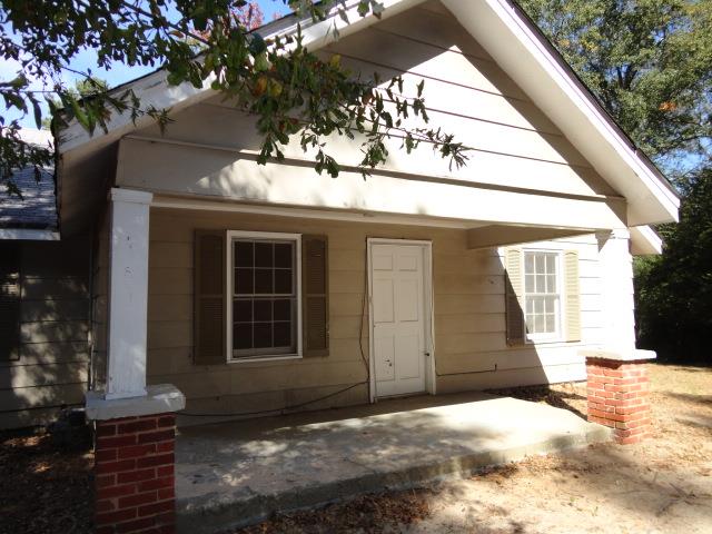 310 E 5th Ave, Winder, GA 30680 photo 5