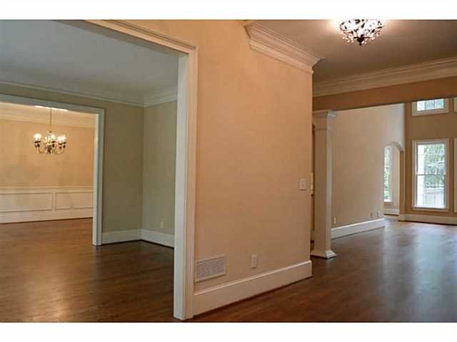 895 Onagh Ct, Alpharetta, GA 30004 photo 5