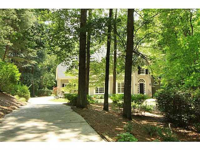 895 Onagh Ct, Alpharetta, GA 30004 photo 2