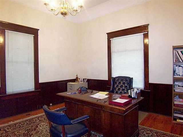 326 W Main St, Buford, GA 30518 photo 11