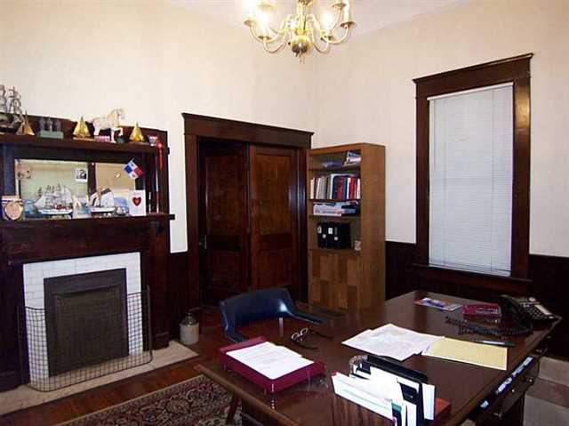 326 W Main St, Buford, GA 30518 photo 12