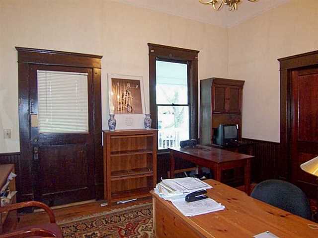 326 W Main St, Buford, GA 30518 photo 9