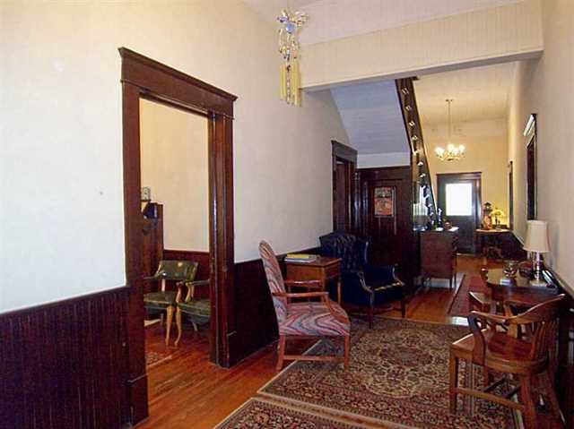 326 W Main St, Buford, GA 30518 photo 4