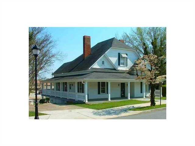 326 W Main St, Buford, GA 30518 photo 2
