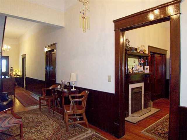 326 W Main St, Buford, GA 30518 photo 5