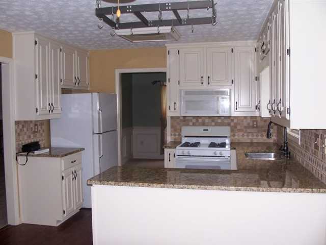 4040 Riversong Dr, Suwanee, GA 30024 photo 8