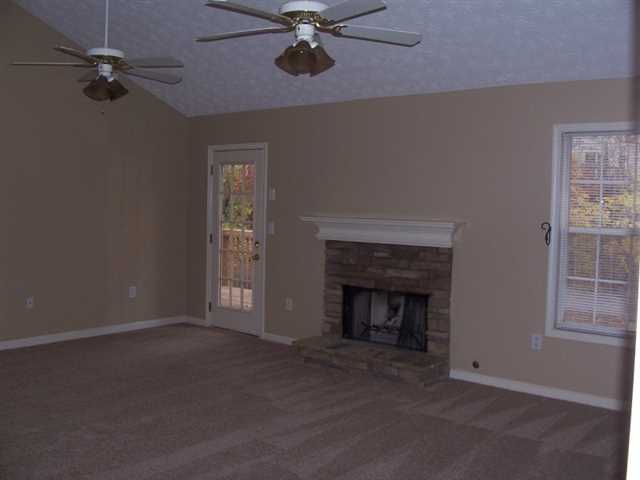4040 Riversong Dr, Suwanee, GA 30024 photo 3