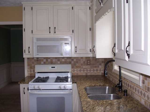 4040 Riversong Dr, Suwanee, GA 30024 photo 5