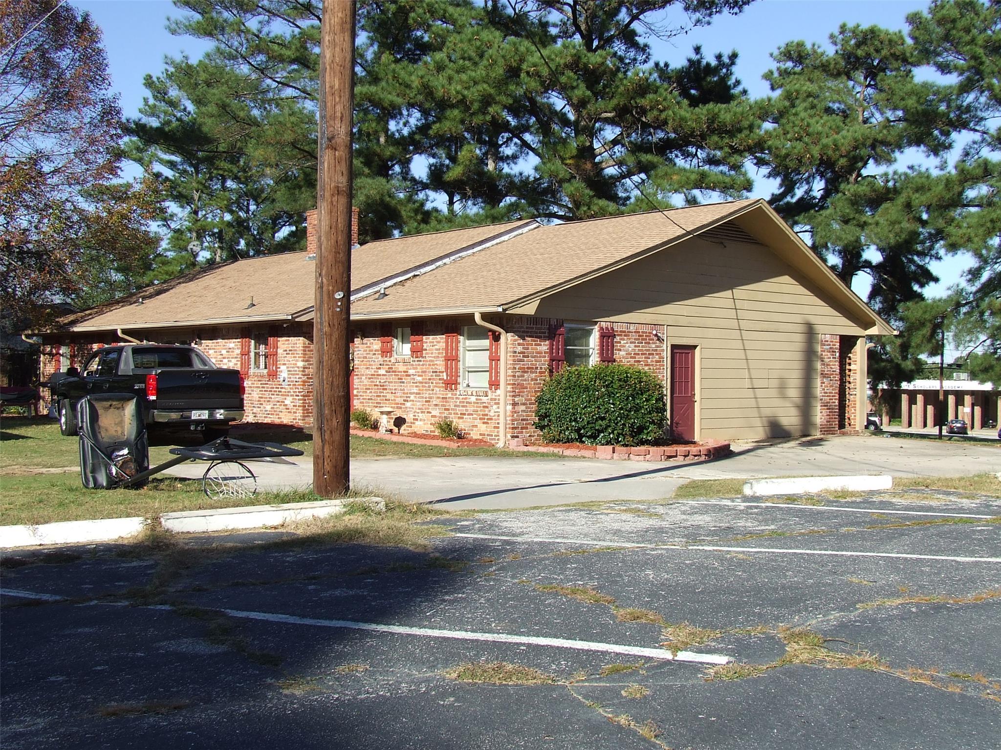 5985 Maddox Rd, Morrow, GA 30260 photo 15