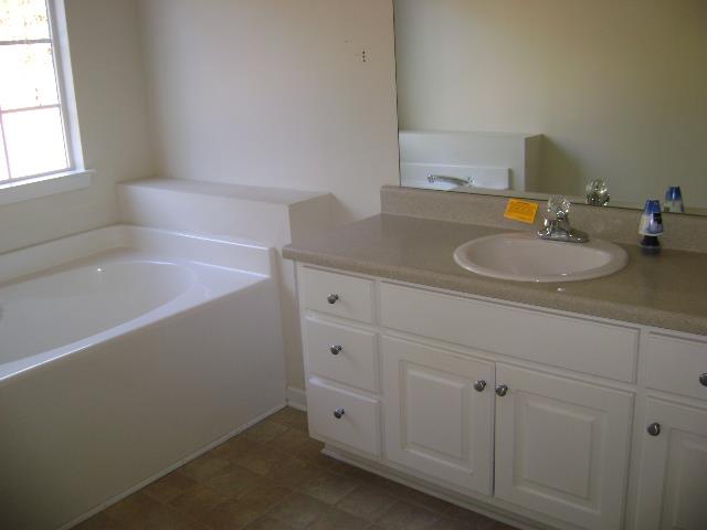 40 Shadowbrook Dr, Covington, GA 30016 photo 8