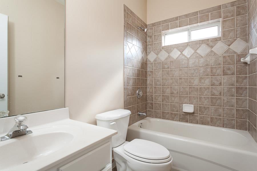 4020 Suwanee Bend Dr, Suwanee, GA 30024 photo 13