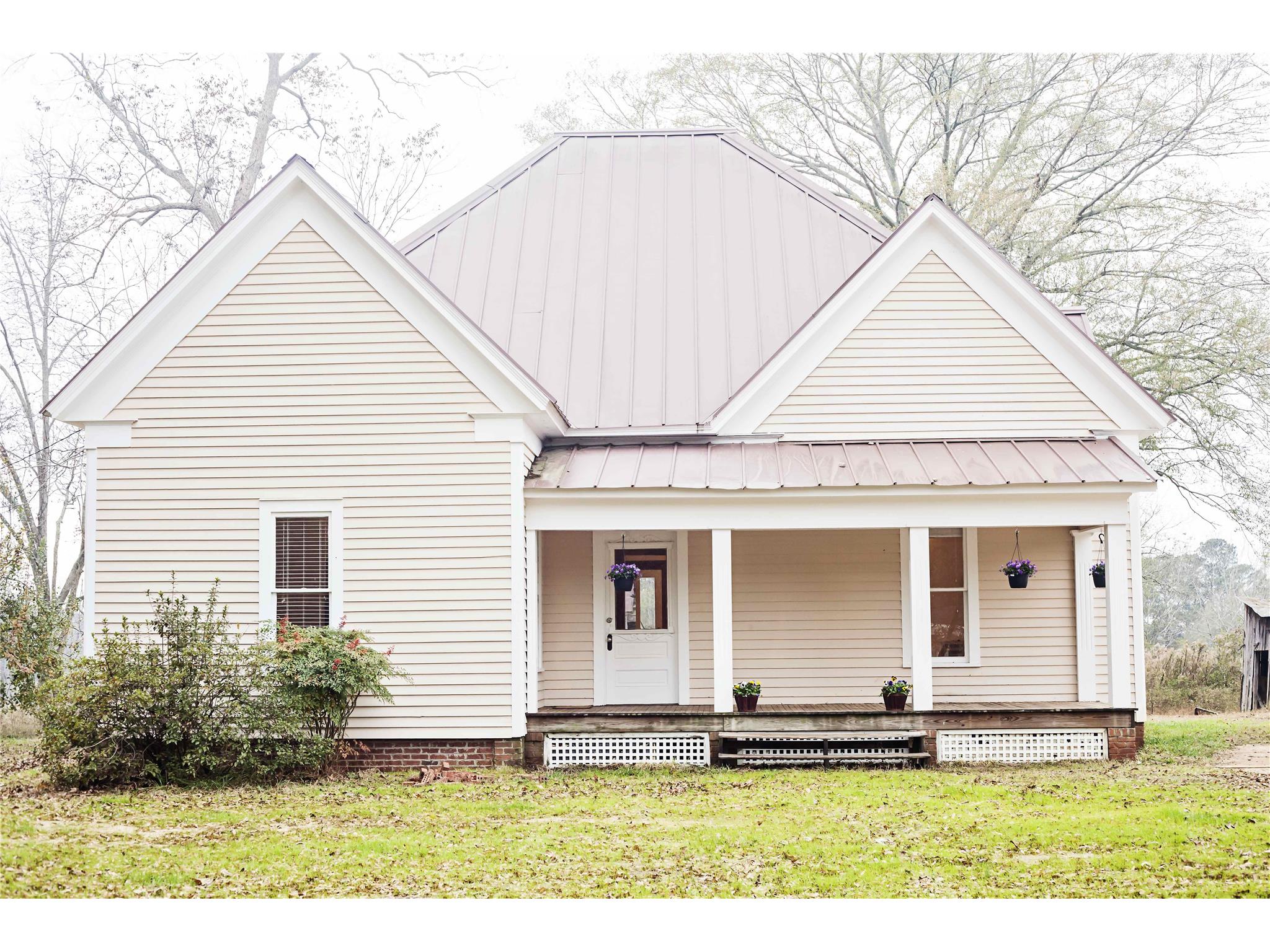 674 Wedowee St, Bowdon, GA 30108 photo 1