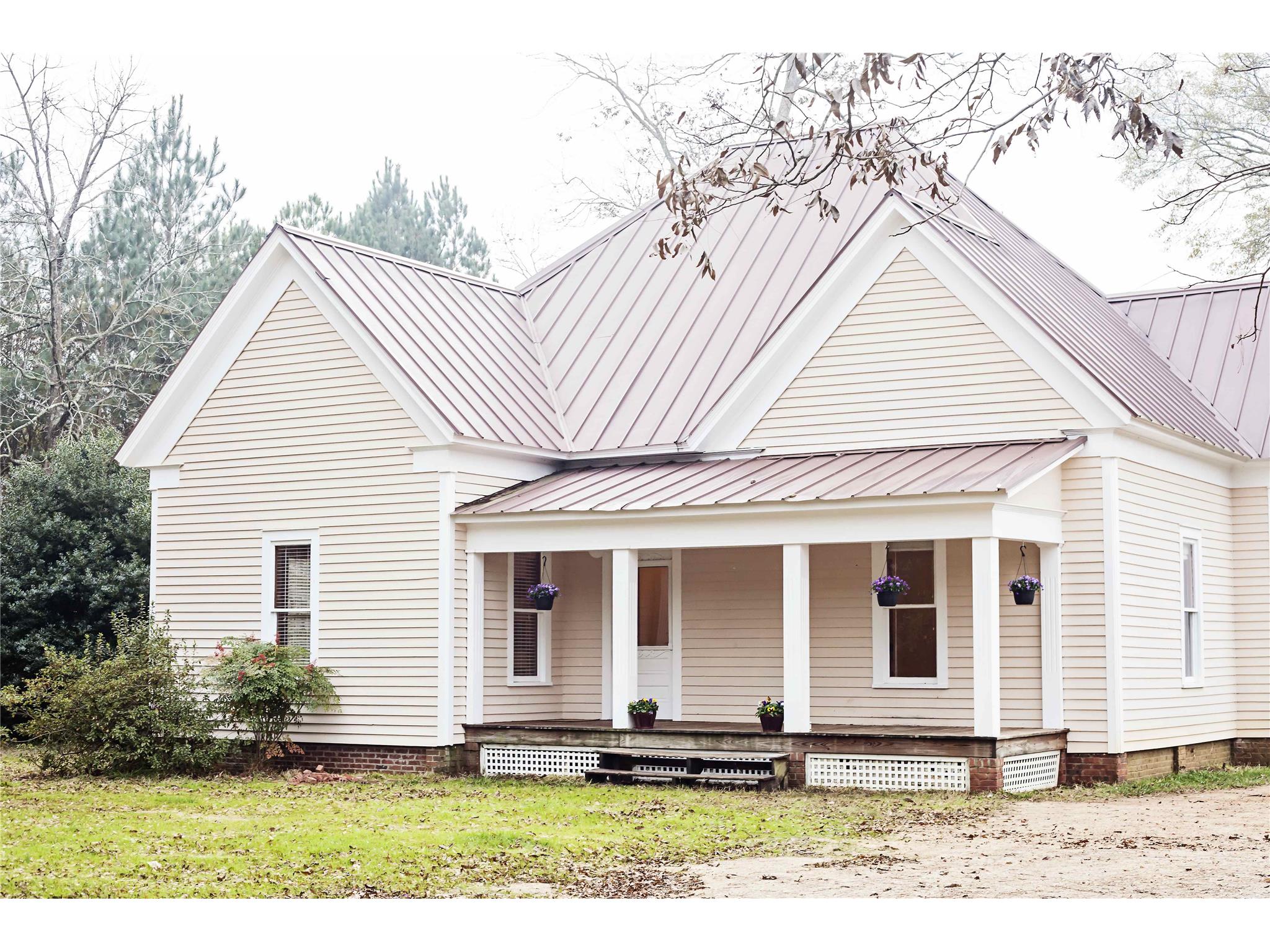 674 Wedowee St, Bowdon, GA 30108 photo 2