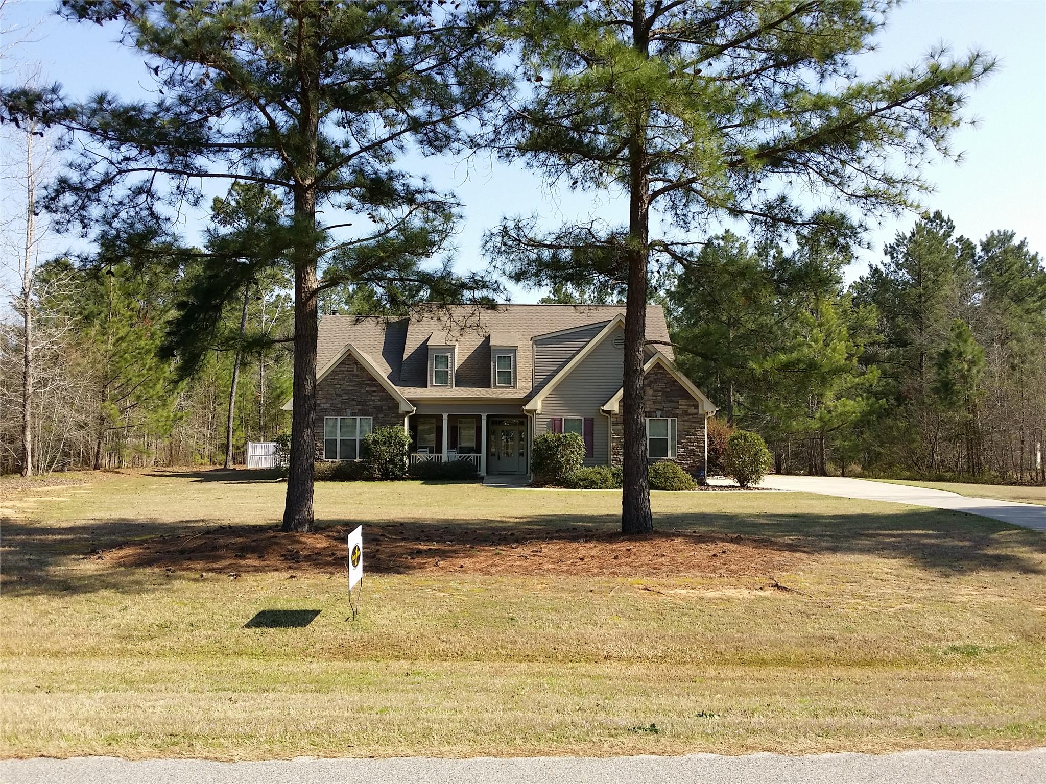148 Cole Forest Blvd, Barnesville, GA 30204 photo 1