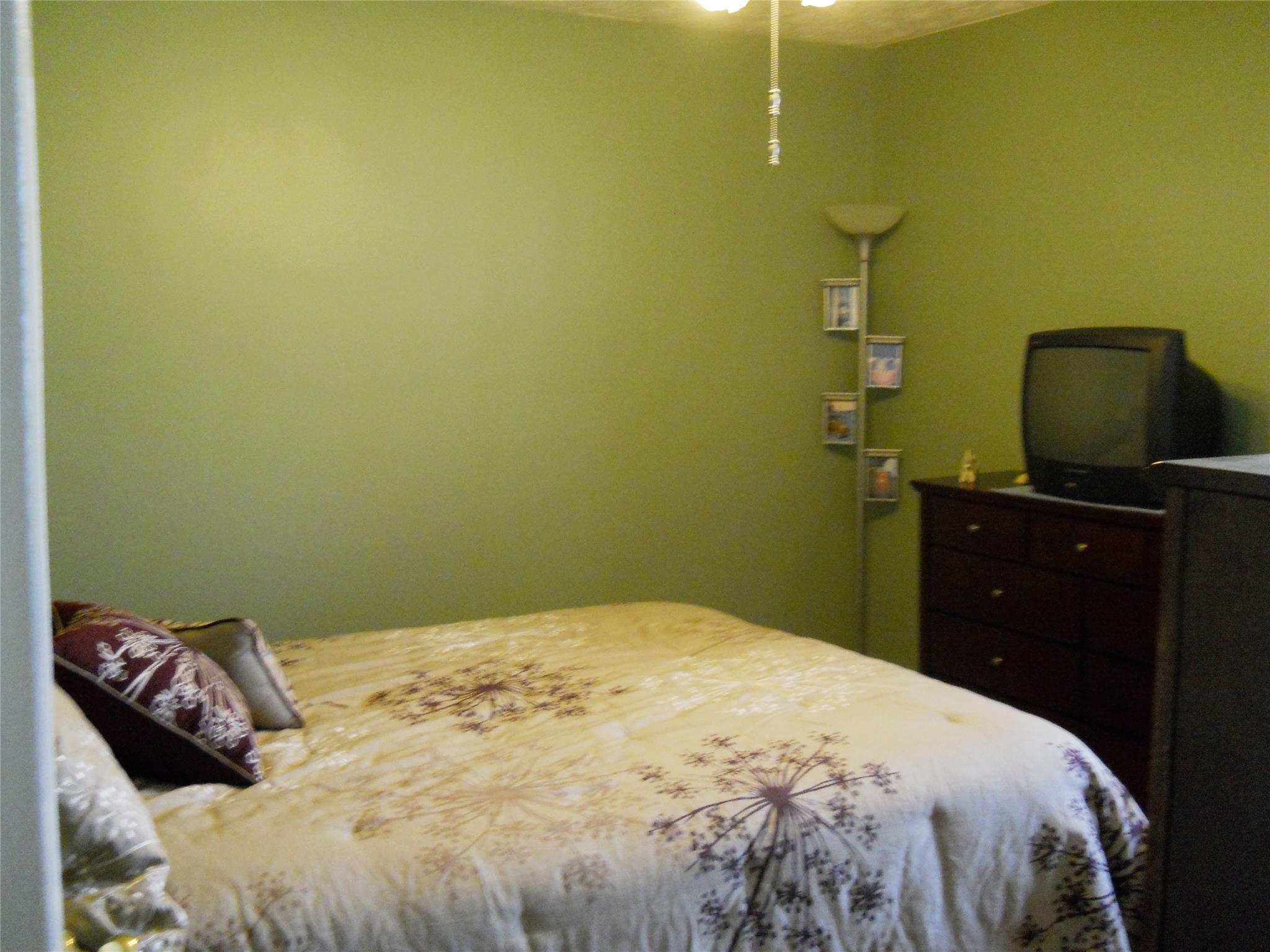 129 Hawthorne Cir, Lagrange, GA 30240 photo 9