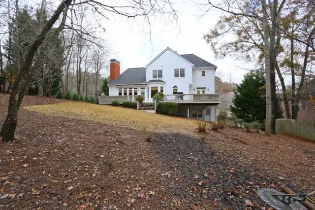 830 Riverhaven Dr, Suwanee, GA 30024 photo 2