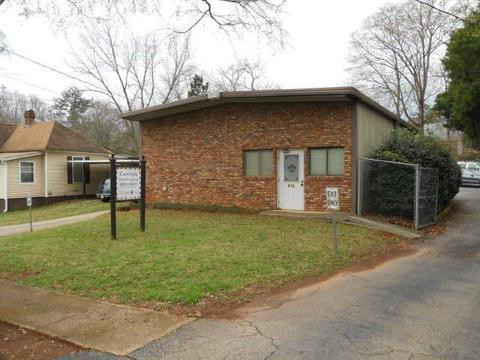 614 Murphy Ave, Lagrange, GA 30240 photo 1