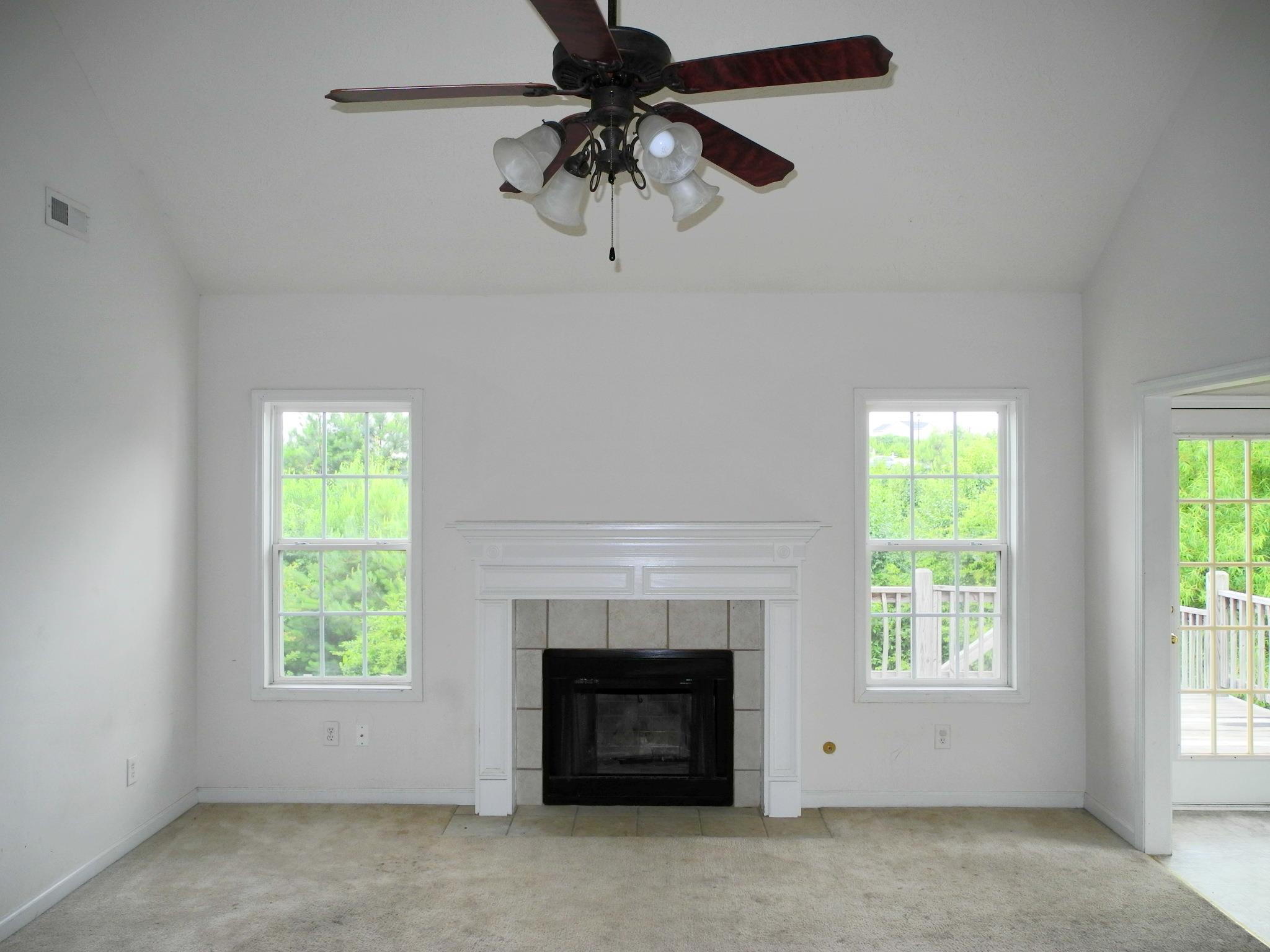 6785 Oakleigh Trl, Rex, GA 30273 photo 2