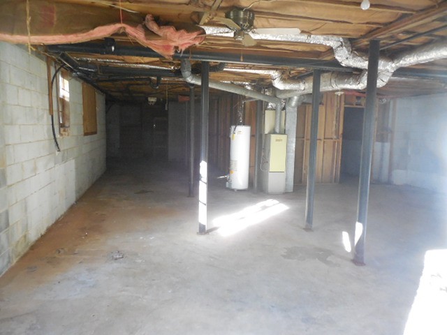 6483 Paula Ct, Rex, GA 30273 photo 3