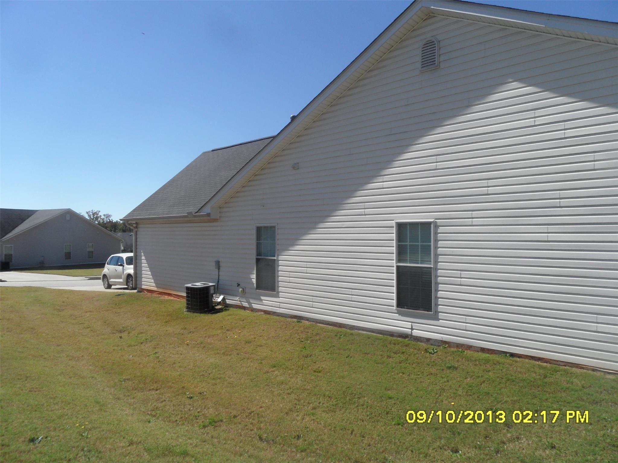 270 Meadowbrook Ct, Covington, GA 30016 photo 2