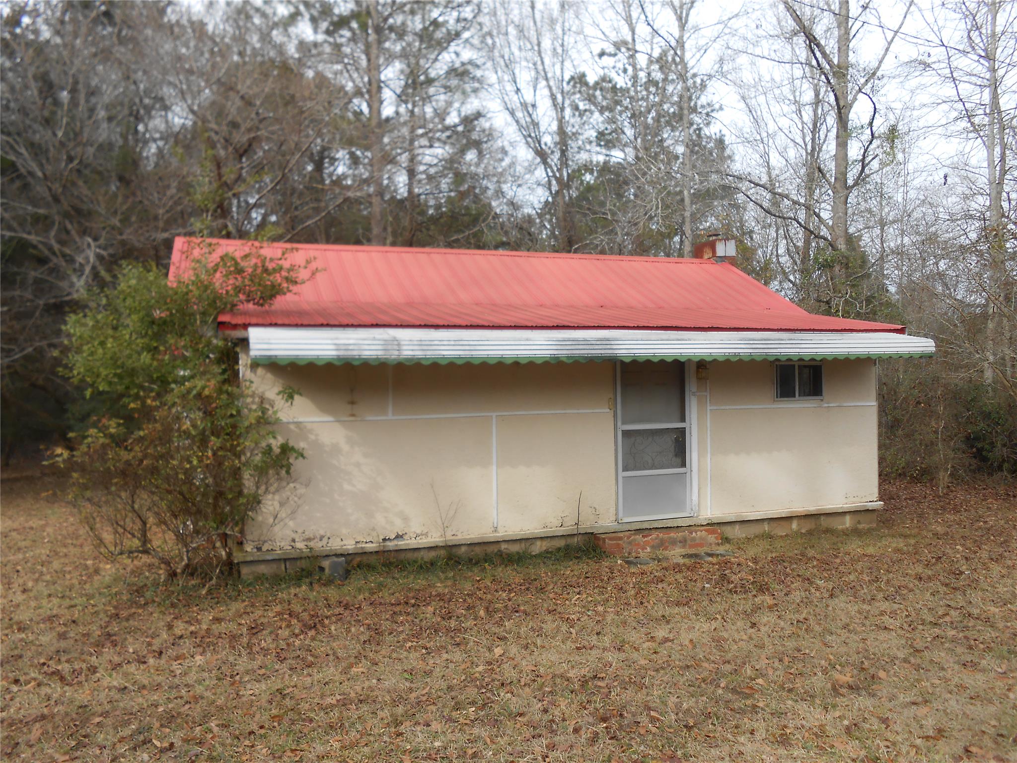 6098 W Point Rd, West Point, GA 31833 photo 1