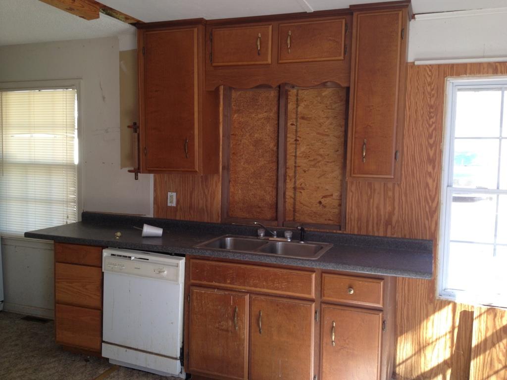 878 Crescent Dr, Toccoa, GA 30577 photo 5