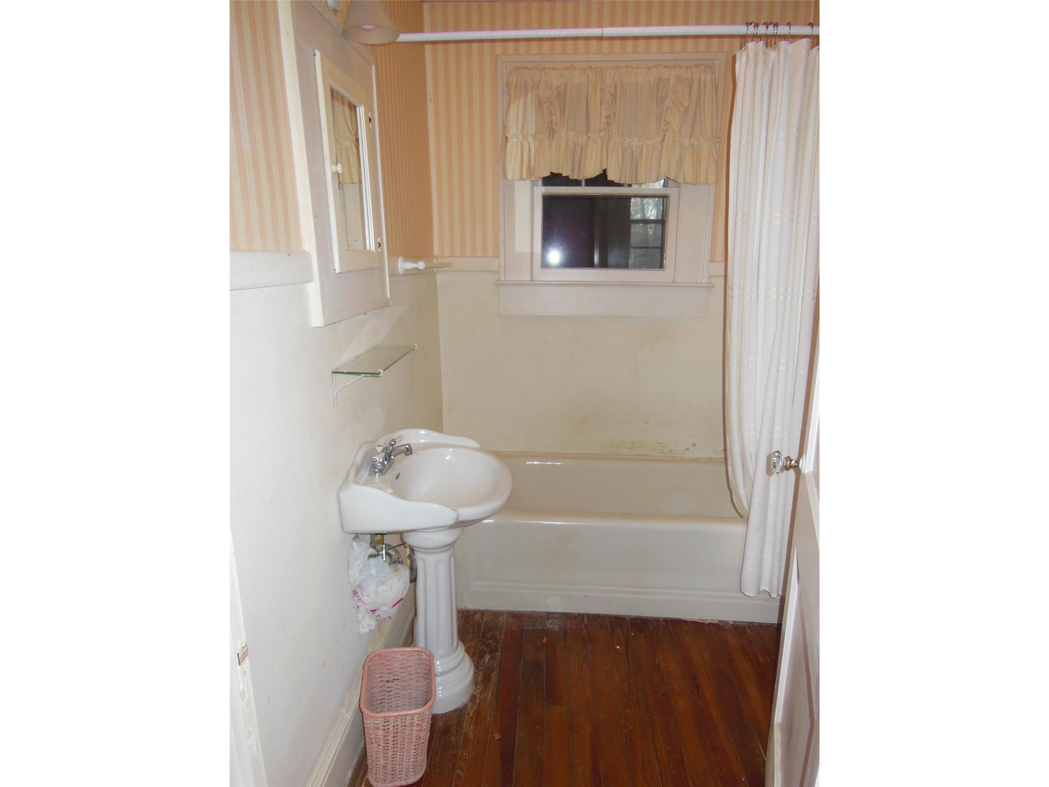 65 Rice St, Commerce, GA 30529 photo 15
