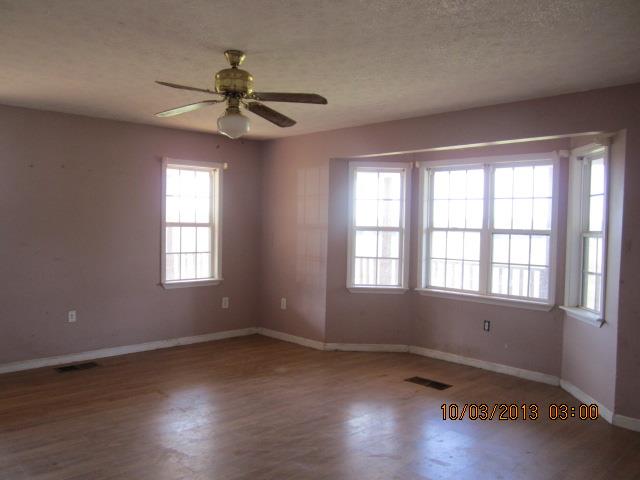 204 Windmill Ln, Williamson, GA 30292 photo 9