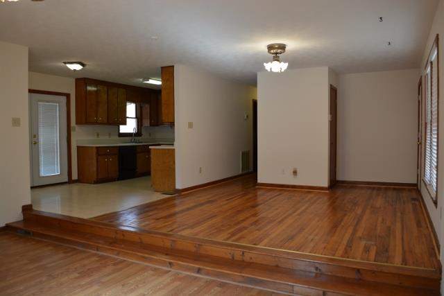 576 Hillcrest Dr, Jackson, GA 30233 photo 7