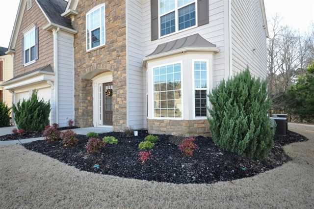 245 Hammersmith Dr, Suwanee, GA 30024 photo 2