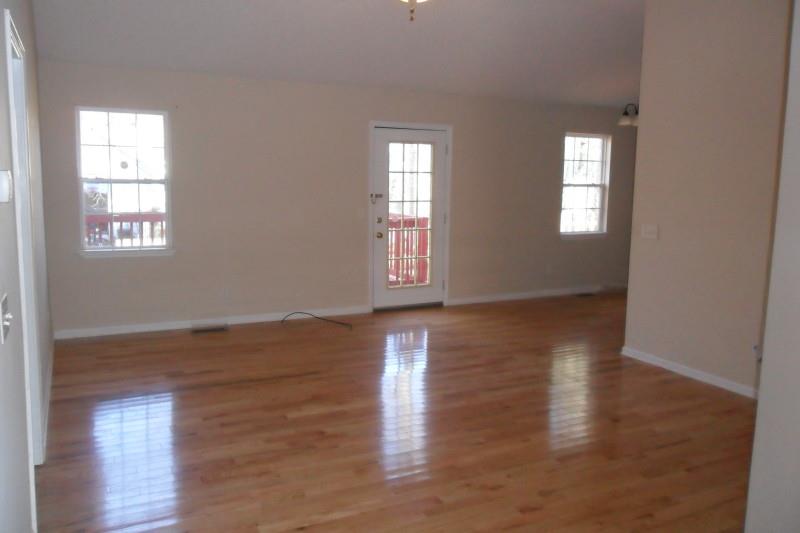 110 Sara Ct, Cornelia, GA 30531 photo 2