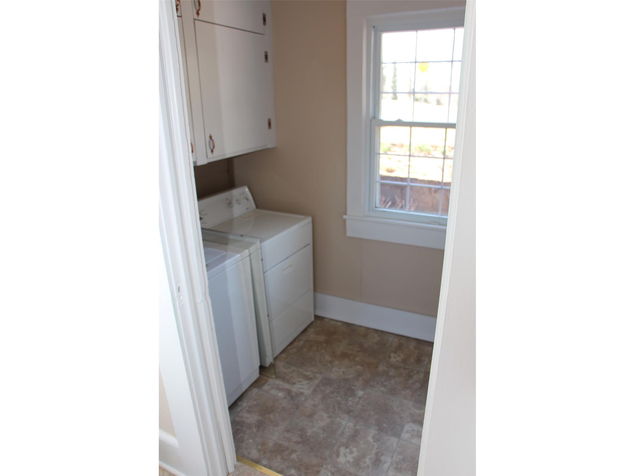 558 Chenocetah, Cornelia, GA 30531 photo 17