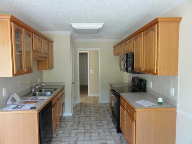 105 Adrians Ln, Covington, GA 30016 photo 4