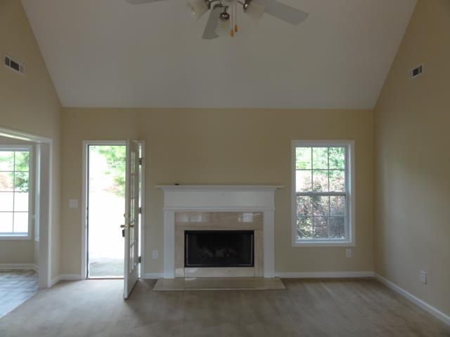 105 Adrians Ln, Covington, GA 30016 photo 3